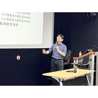 孫雲平老師「哲學概論」課程講座
中研院歐美研究所研究員、國科會哲學學門召集人蔡政宏主講